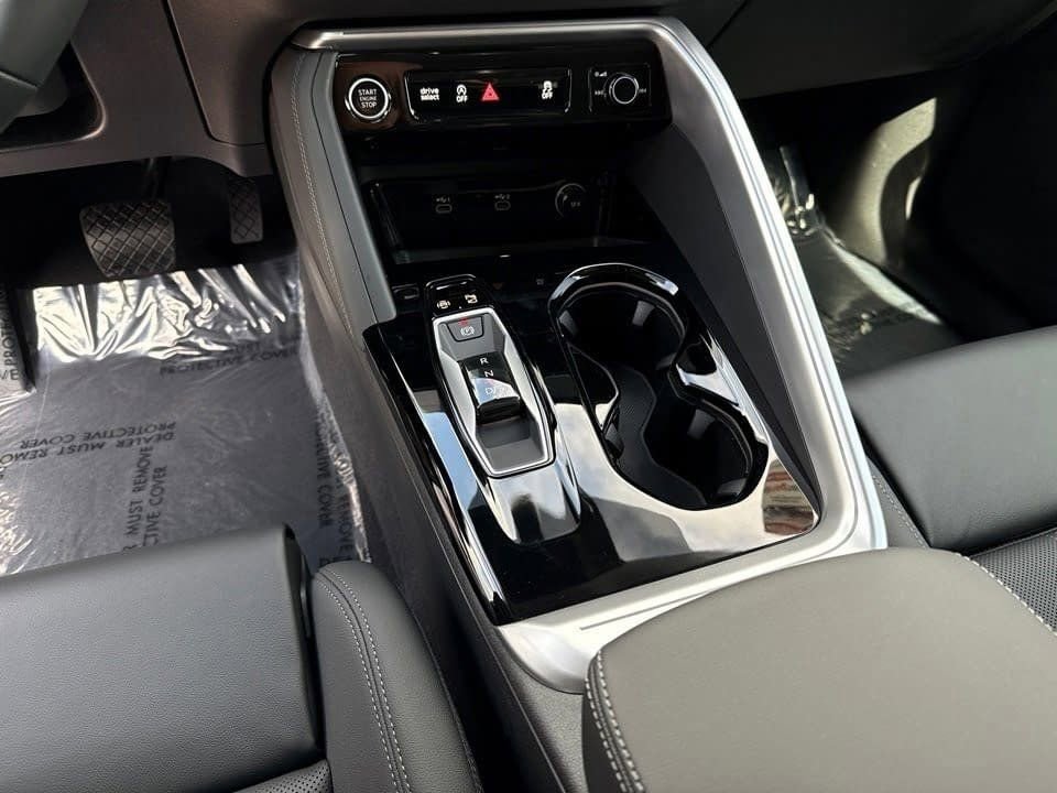 Certified 2025 Audi Q5 Premium Plus w/ Premium Plus image 18