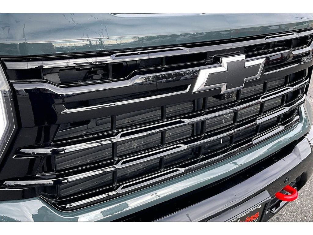 Used 2025 Chevrolet Silverado 2500 LT w/ Trail Boss Package AWD/4WD image 38