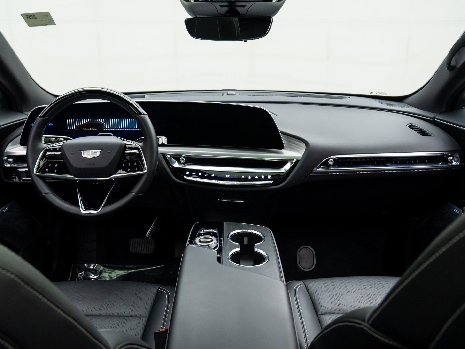 Certified 2025 Cadillac Lyriq Luxury w/ LPO, Floor Liner Package image 12