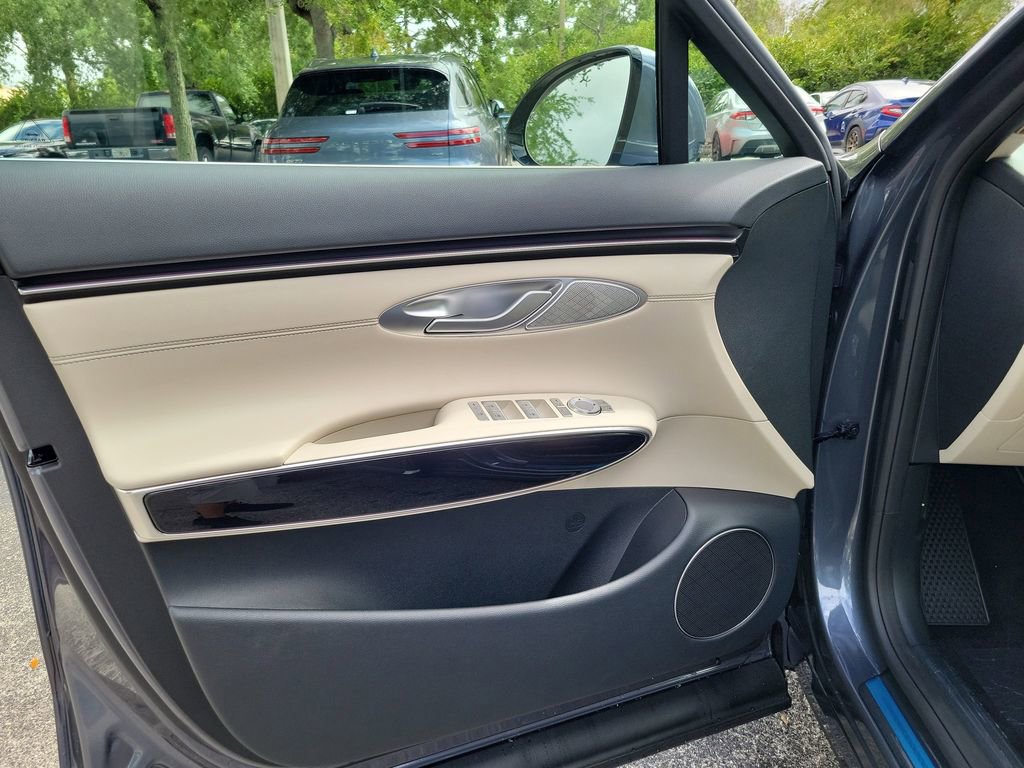 New 2026 Genesis GV70 2.5T image 7