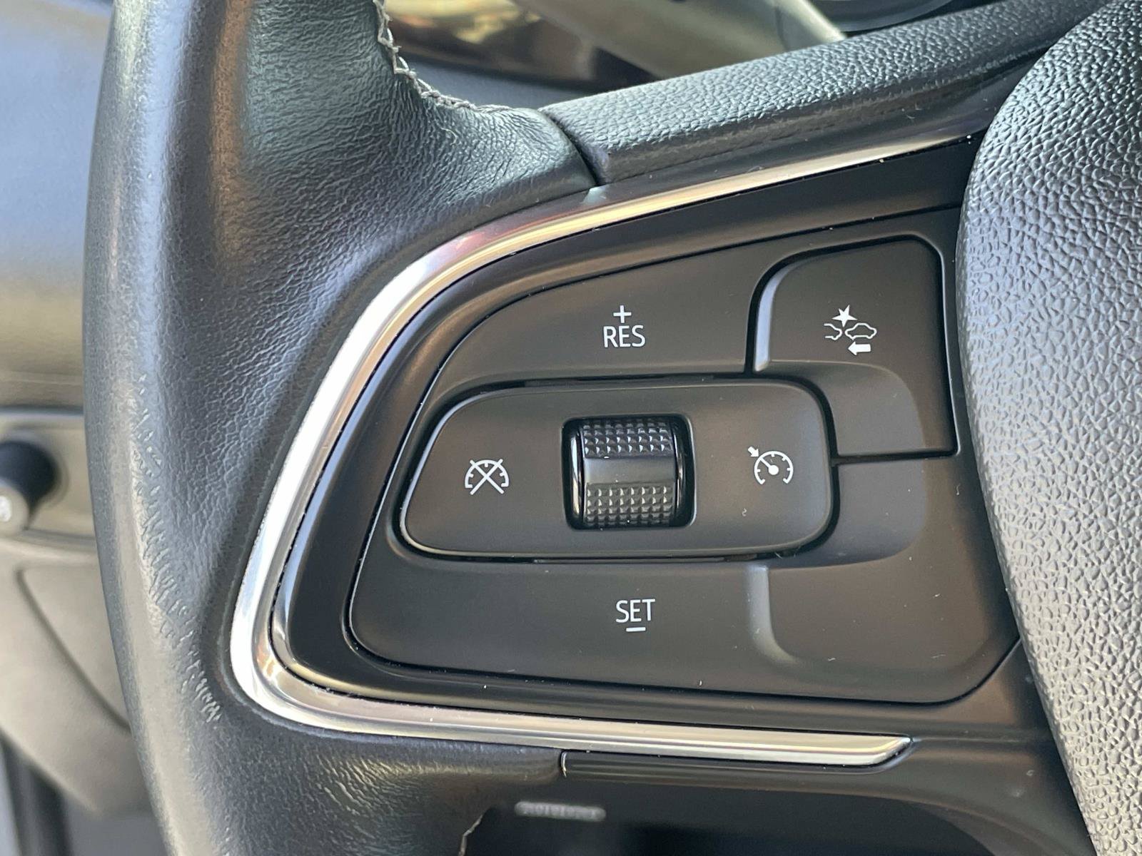 Used 2020 Buick Encore GX Preferred FWD image 11
