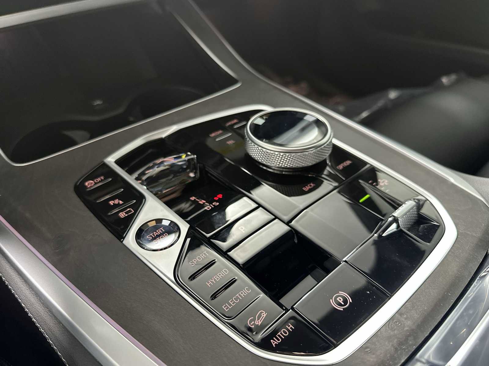 New 2026 BMW X5 xDrive50e w/ Executive Package image 16