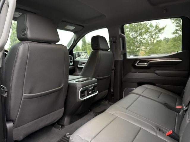 Used 2025 Chevrolet Silverado 1500 LTZ w/ LTZ Convenience Package II AWD/4WD image 12