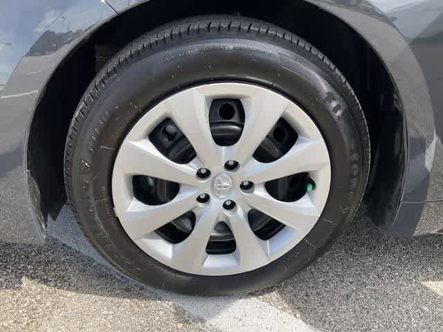 Used 2025 Toyota Corolla LE FWD image 11