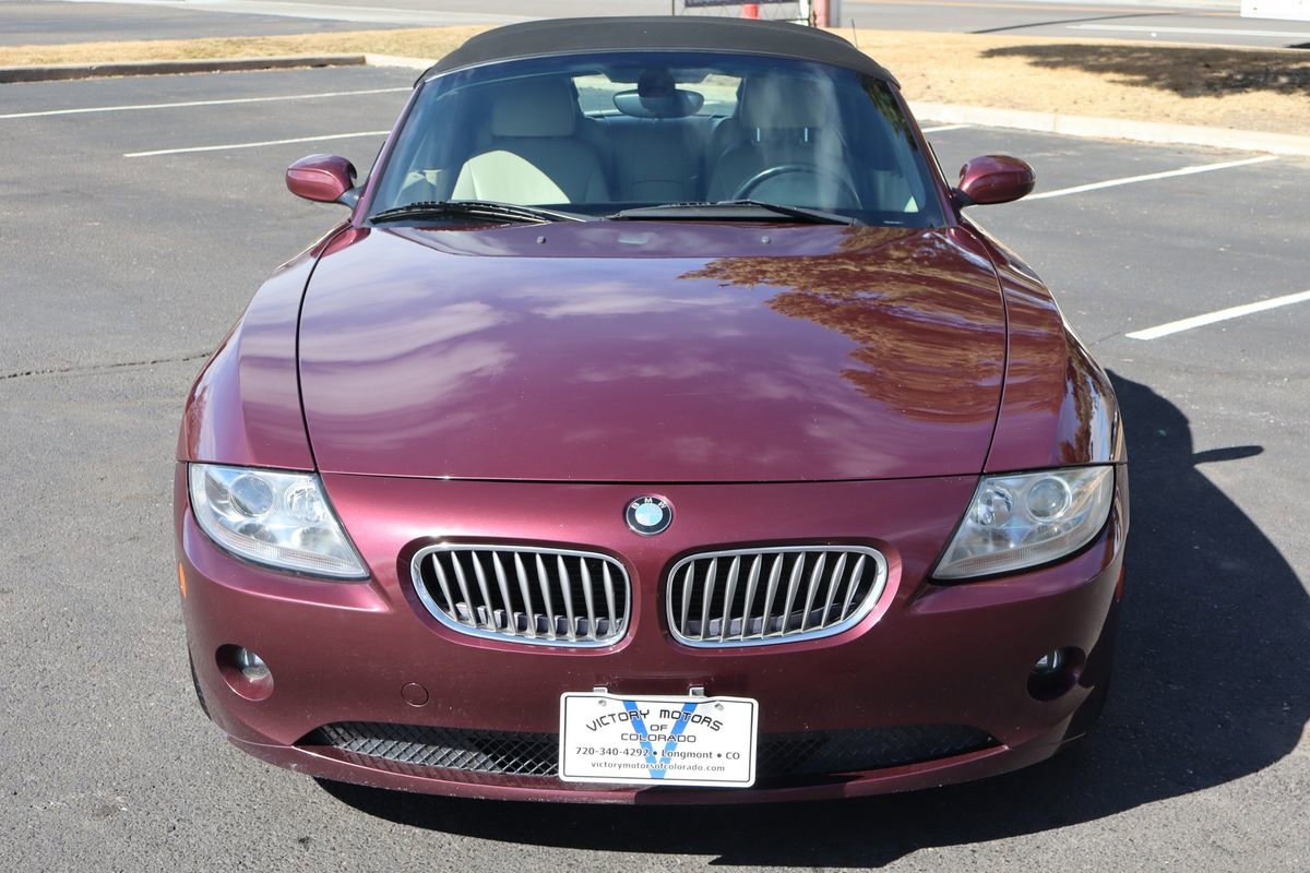 Used 2005 BMW Z4 3.0i image 12