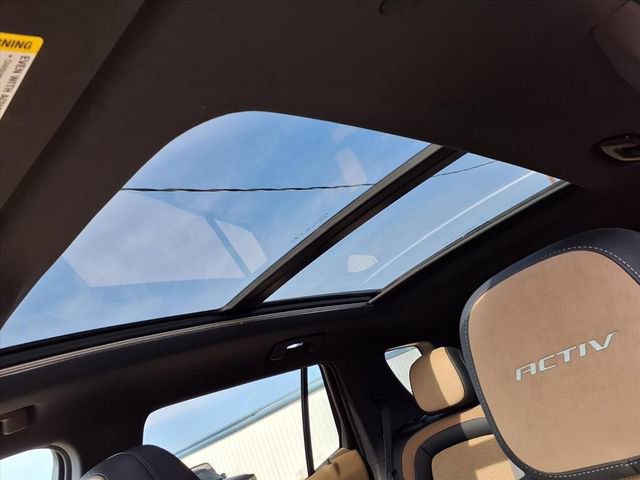 Used 2026 Chevrolet Equinox ACTIV w/ Convenience Package III image 9