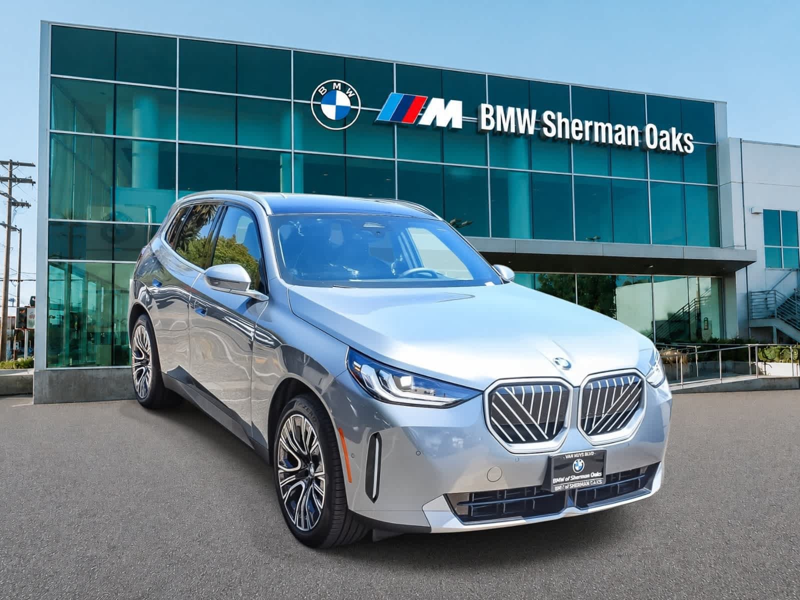 Used 2026 BMW X3 xDrive30i w/ Convenience Package AWD/4WD image 3