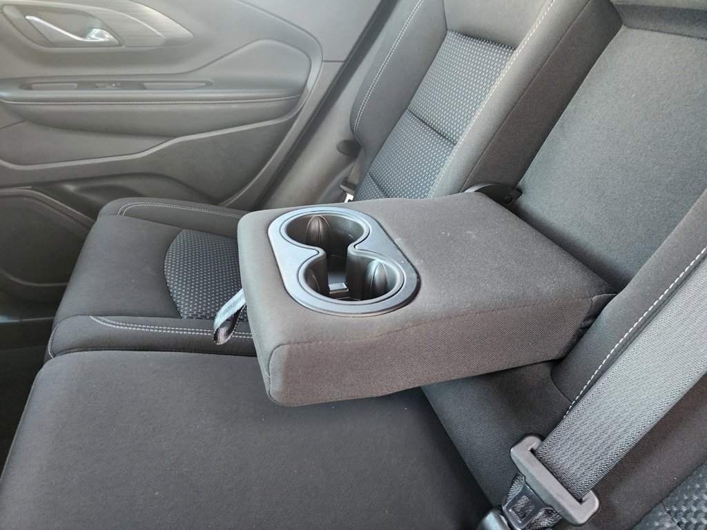 Used 2023 GMC Terrain SLE w/ Driver Convenience Package image 14