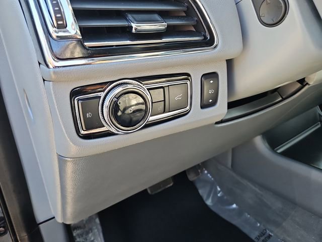 Used 2018 Lincoln Navigator Reserve w/ Technology Package AWD/4WD image 24