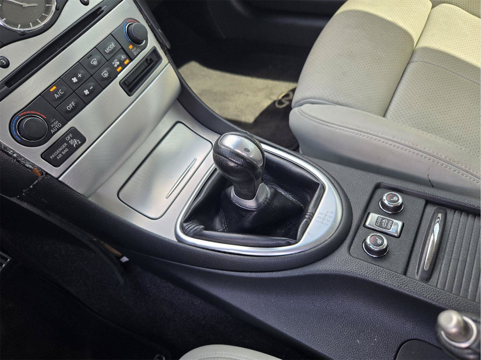 Used 2009 INFINITI G37 Sport w/ Premium Pkg RWD image 18