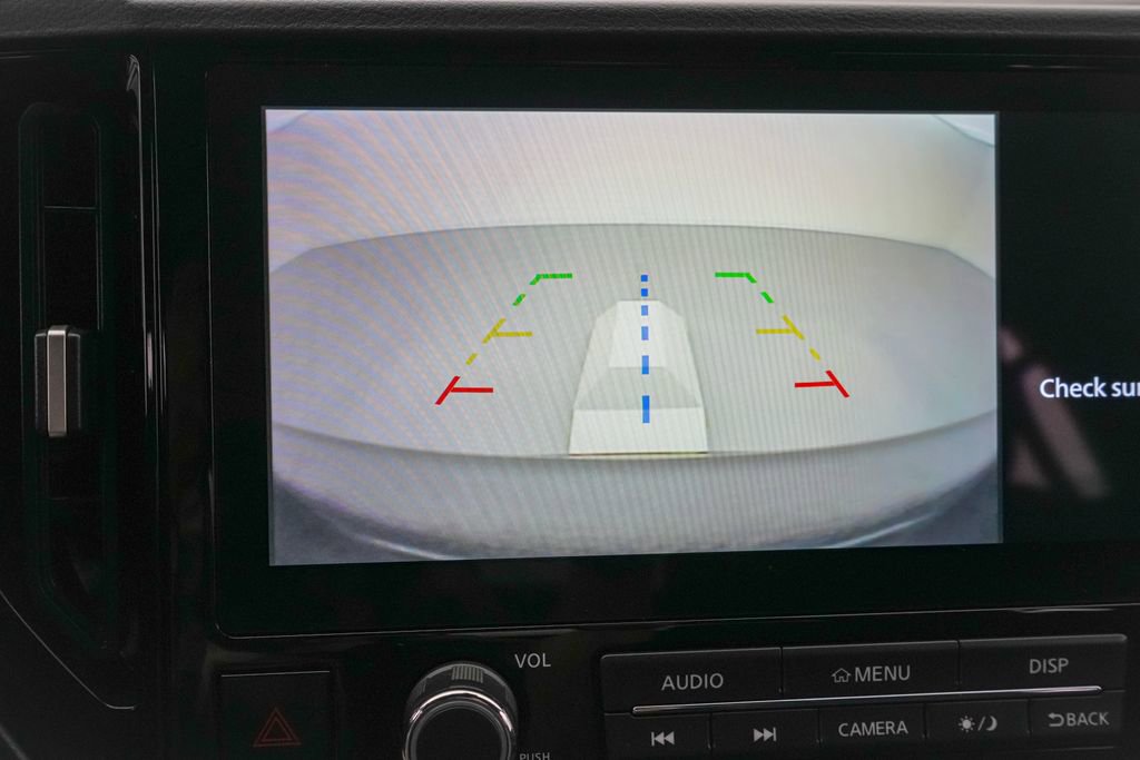 Used 2025 Nissan Frontier PRO-4X AWD/4WD image 19