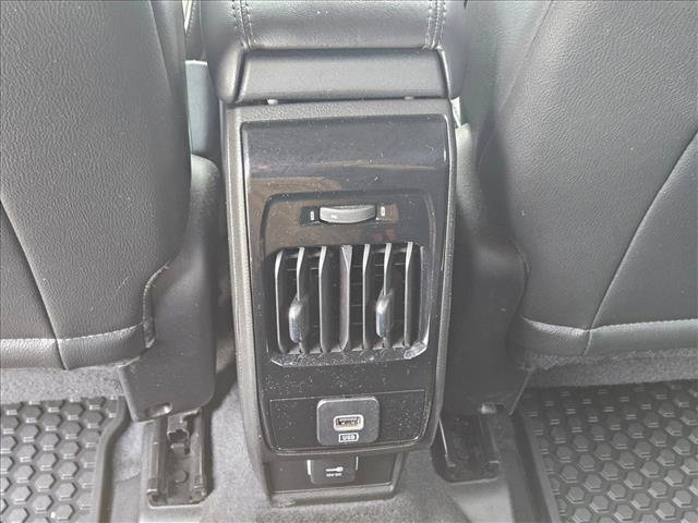 Used 2025 Jeep Compass Trailhawk AWD/4WD image 17