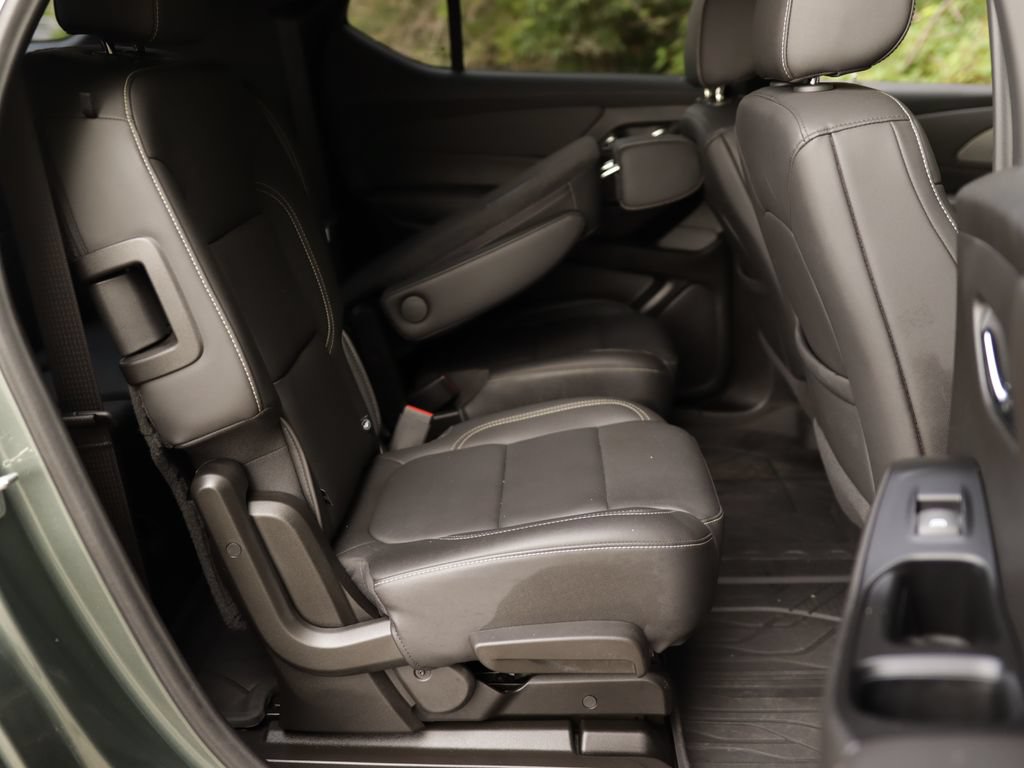 Used 2023 Chevrolet Traverse LT w/ LPO, Floor Liner Package AWD/4WD image 30