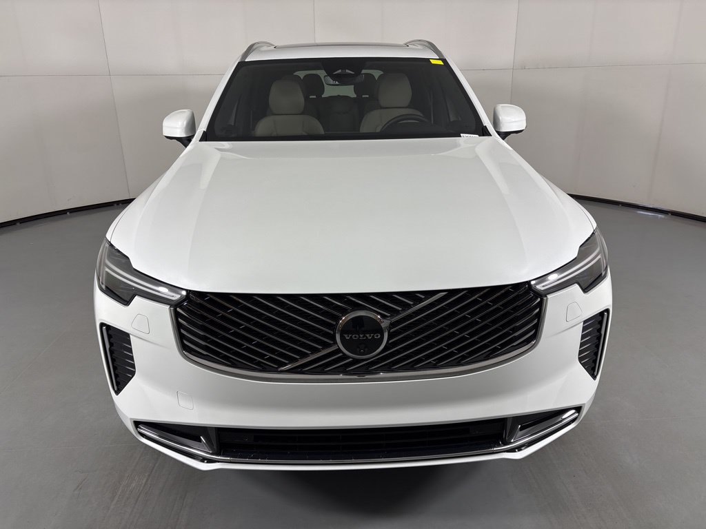 New 2026 Volvo XC90 B6 Plus w/ Protection Package AWD/4WD image 3