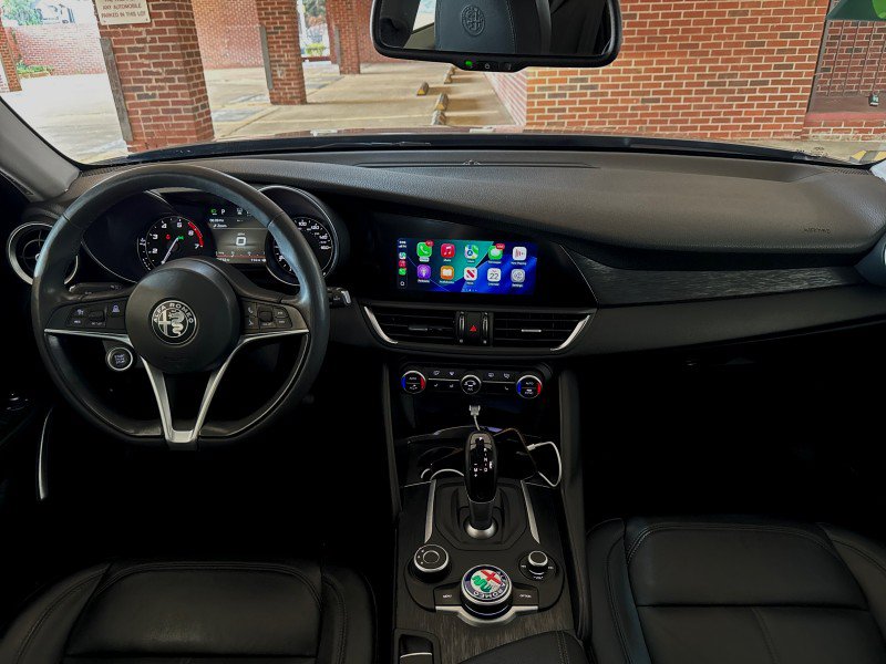 Used 2019 Alfa Romeo Giulia AWD image 19