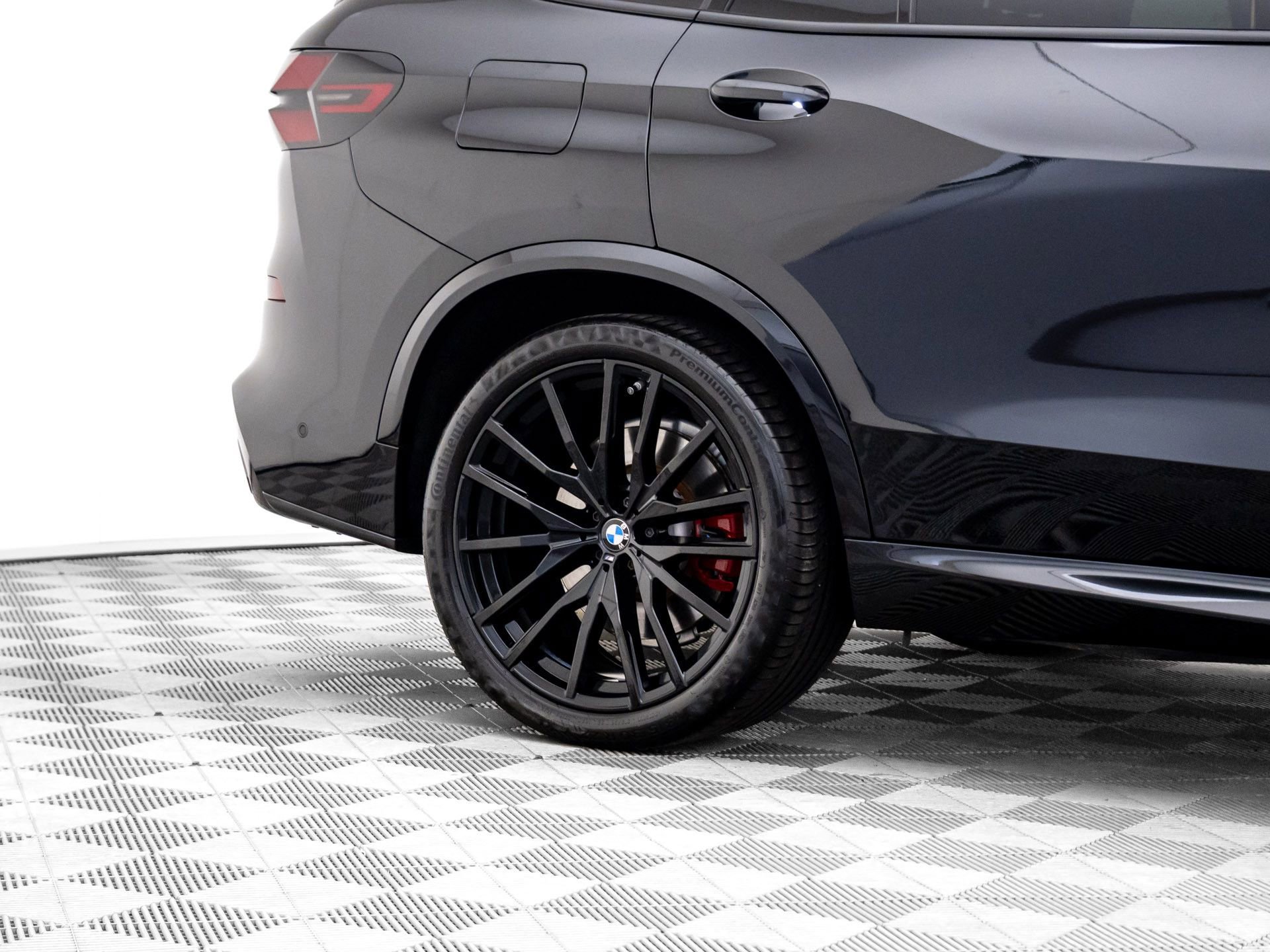 Used 2024 BMW X5 M60i image 36