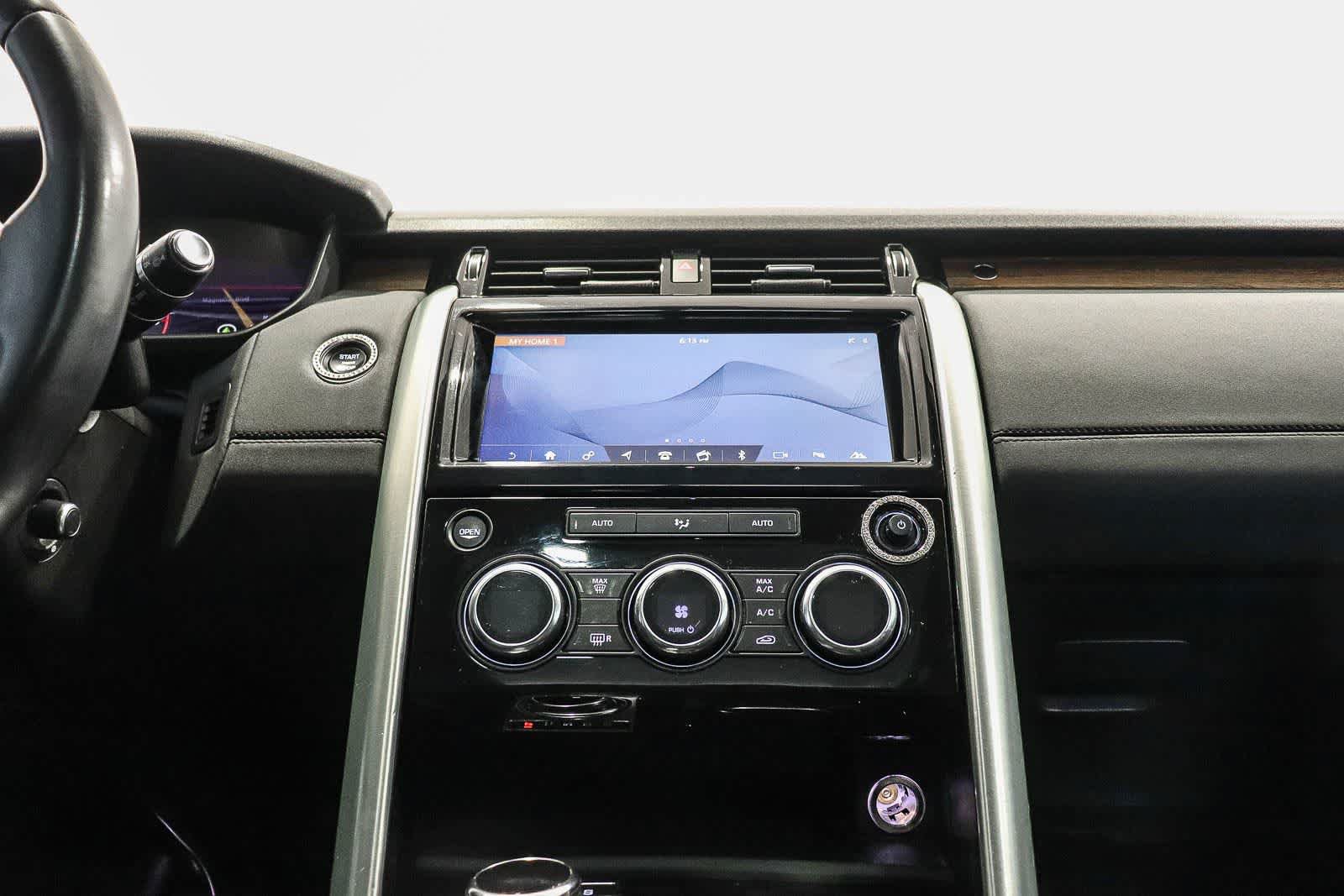 Used 2018 Land Rover Discovery HSE AWD/4WD image 14
