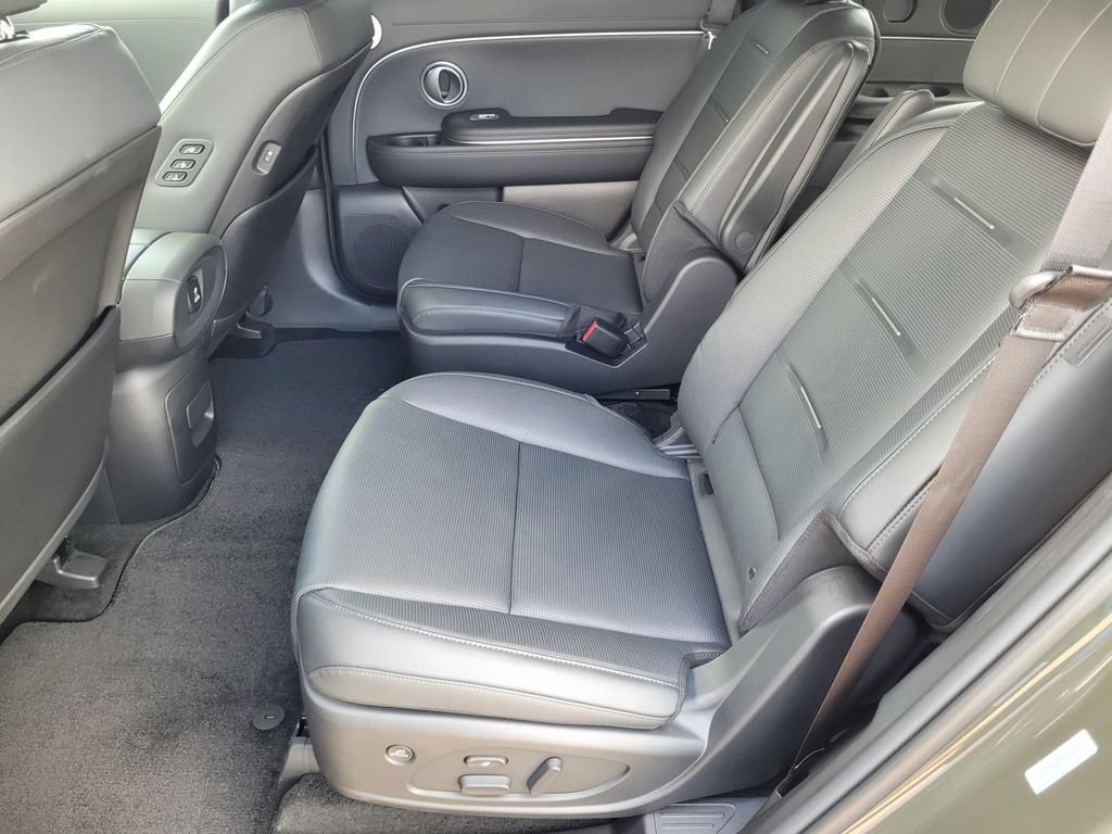 New 2026 Hyundai Palisade Calligraphy FWD image 12