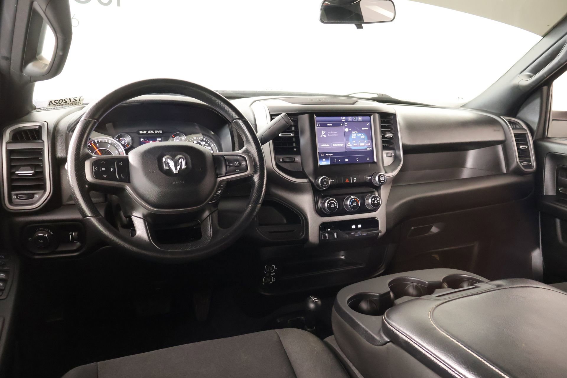 Used 2024 RAM 3500 Tradesman w/ Chrome Appearance Group image 2