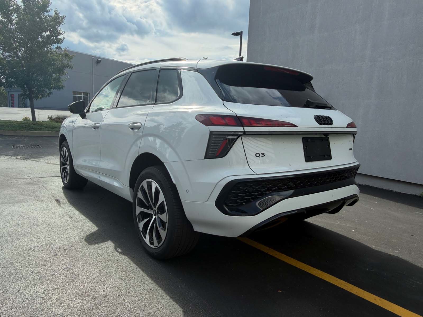 New 2026 Audi Q3 quattro 2.0T AWD/4WD image 3