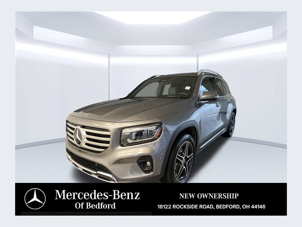 Used 2026 Mercedes-Benz GLB 250 4MATIC image 1