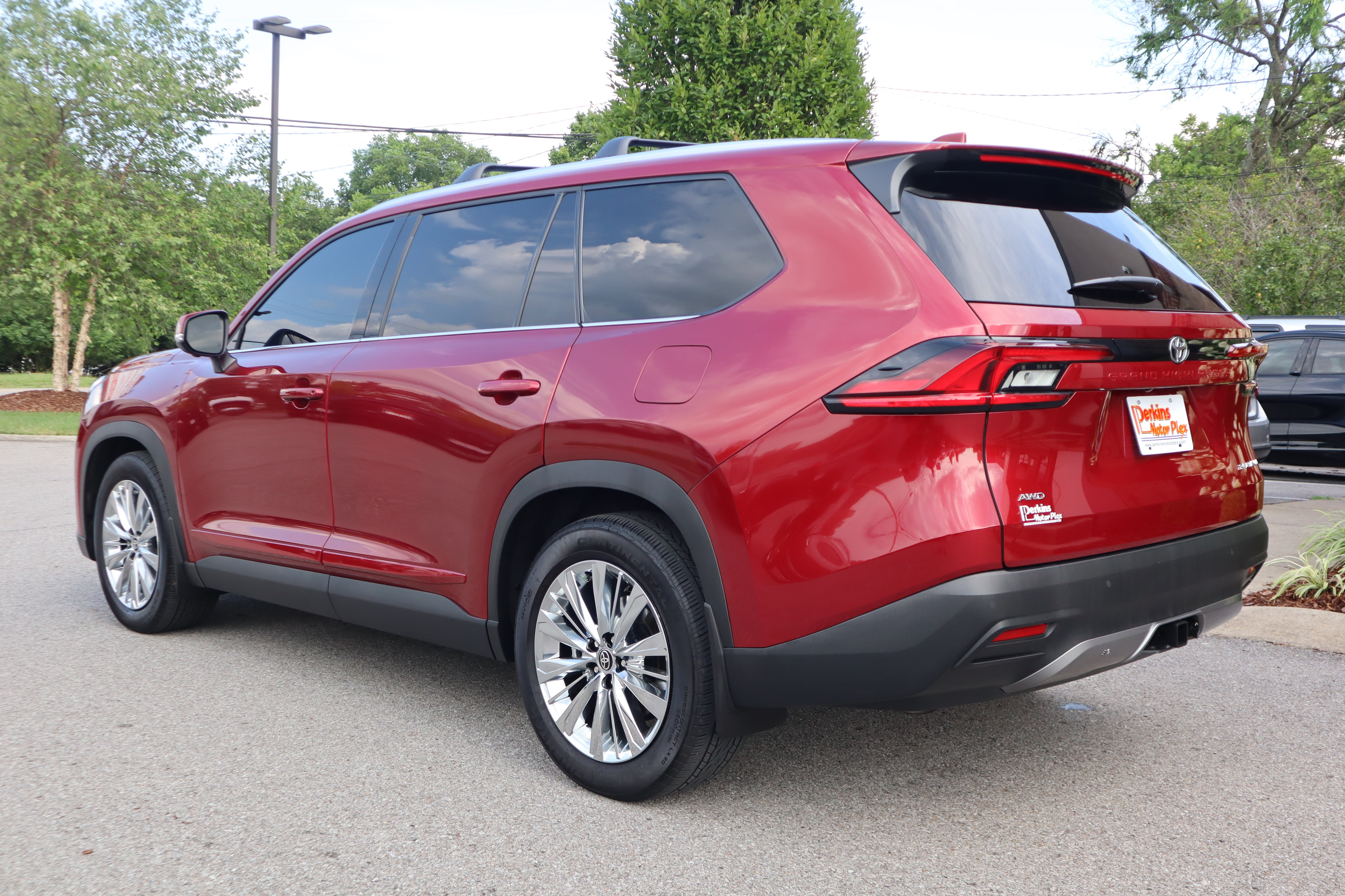 Used 2026 Toyota Grand Highlander AWD image 9
