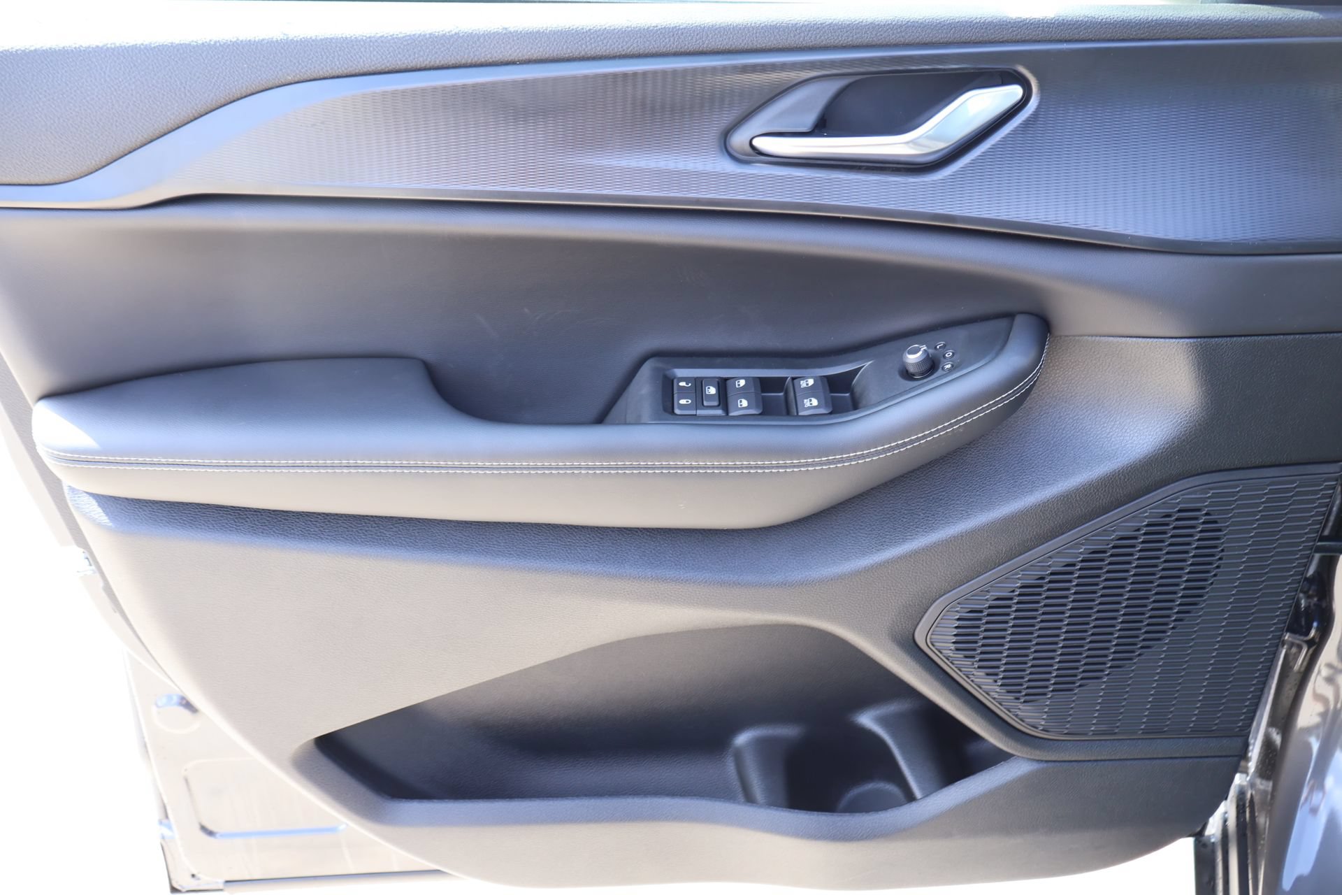 New 2026 Jeep Grand Cherokee L 4WD image 17