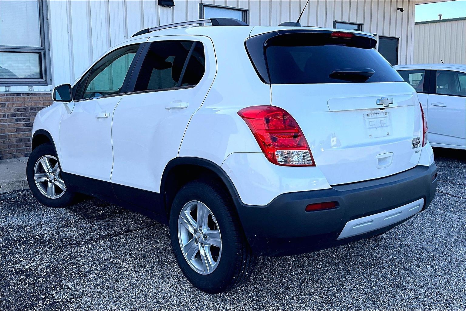 Used 2015 Chevrolet Trax LT w/ LT Sun and Sound Package AWD/4WD image 5