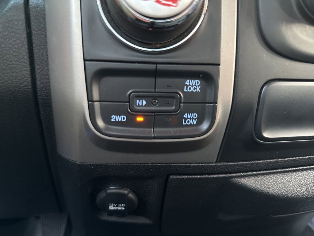 Used 2020 RAM 1500 Classic SLT image 43