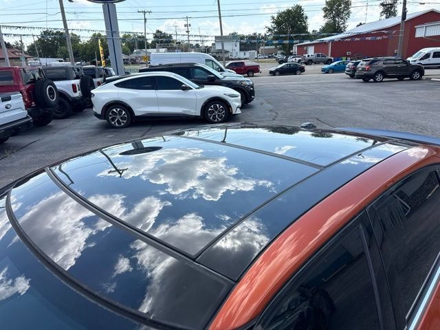 Used 2020 Nissan Maxima SR FWD image 9