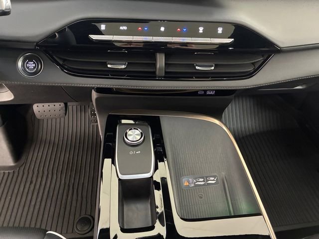 Certified 2025 Buick Enclave Avenir w/ Super Cruise Package AWD/4WD image 21