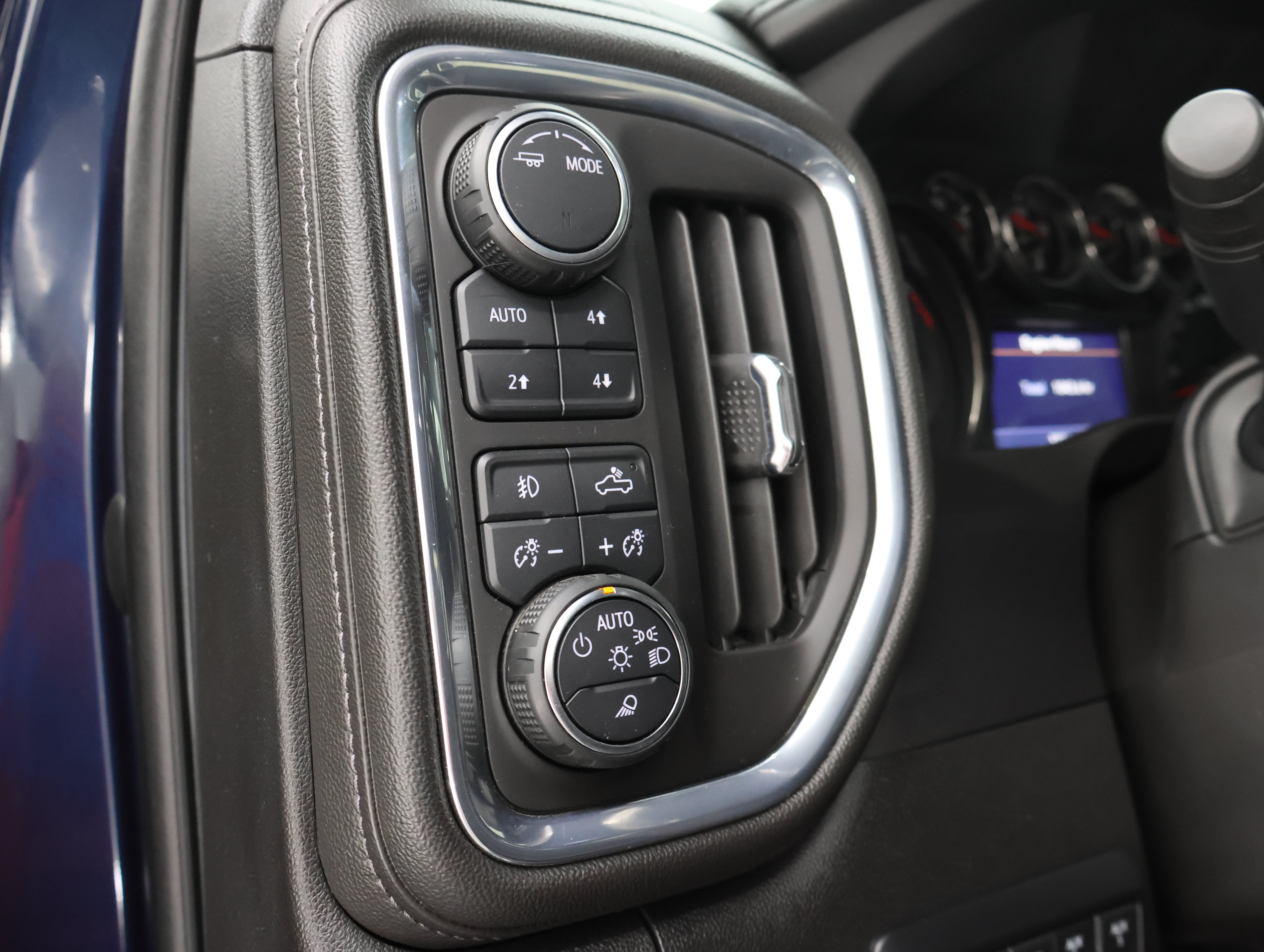 Used 2023 Chevrolet Silverado 2500 LTZ w/ Gooseneck/5TH Wheel Package AWD/4WD image 46