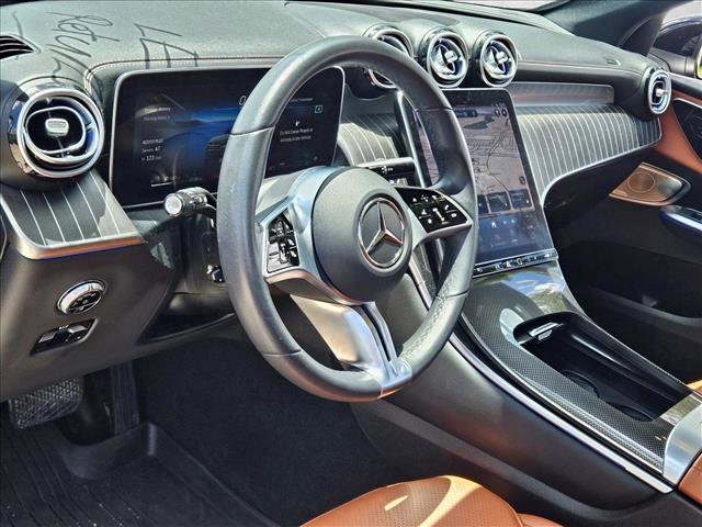Used 2023 Mercedes-Benz GLC 300 image 6