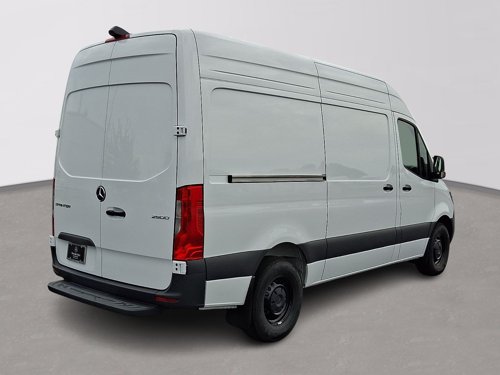 Used 2025 Mercedes-Benz Sprinter 2500 image 5