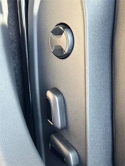 New 2025 Volkswagen Jetta SE image 25