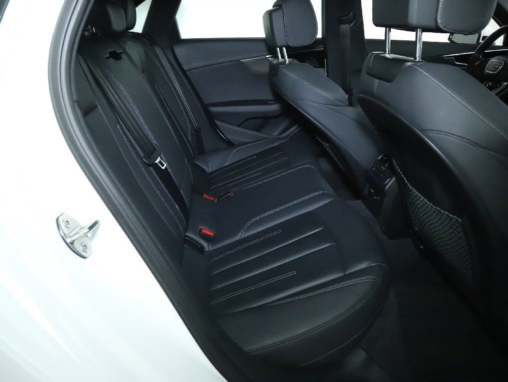 Used 2023 Audi A4 2.0T Premium Plus image 32