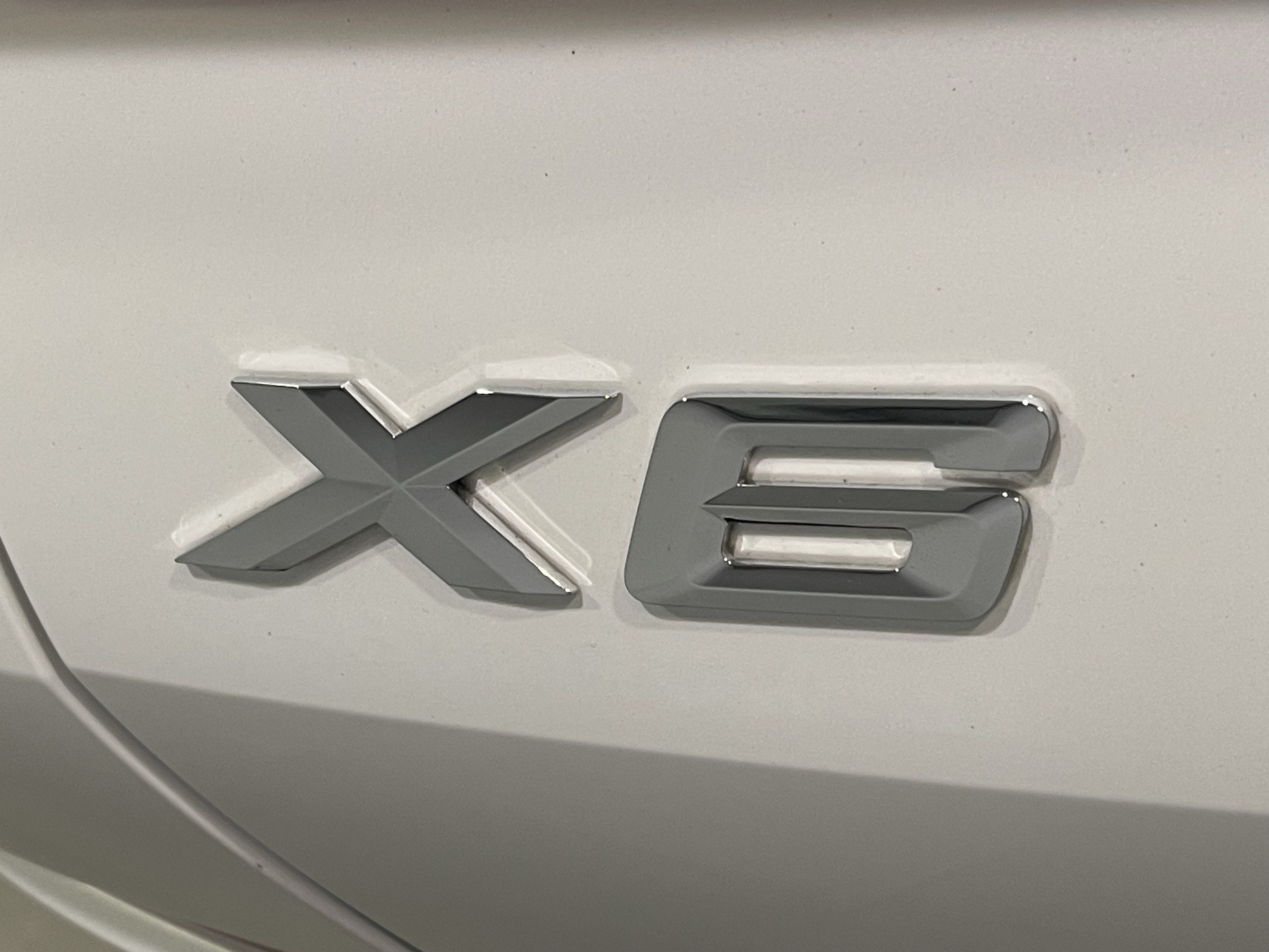 Used 2022 BMW X6 xDrive40i w/ Premium Package AWD/4WD image 24
