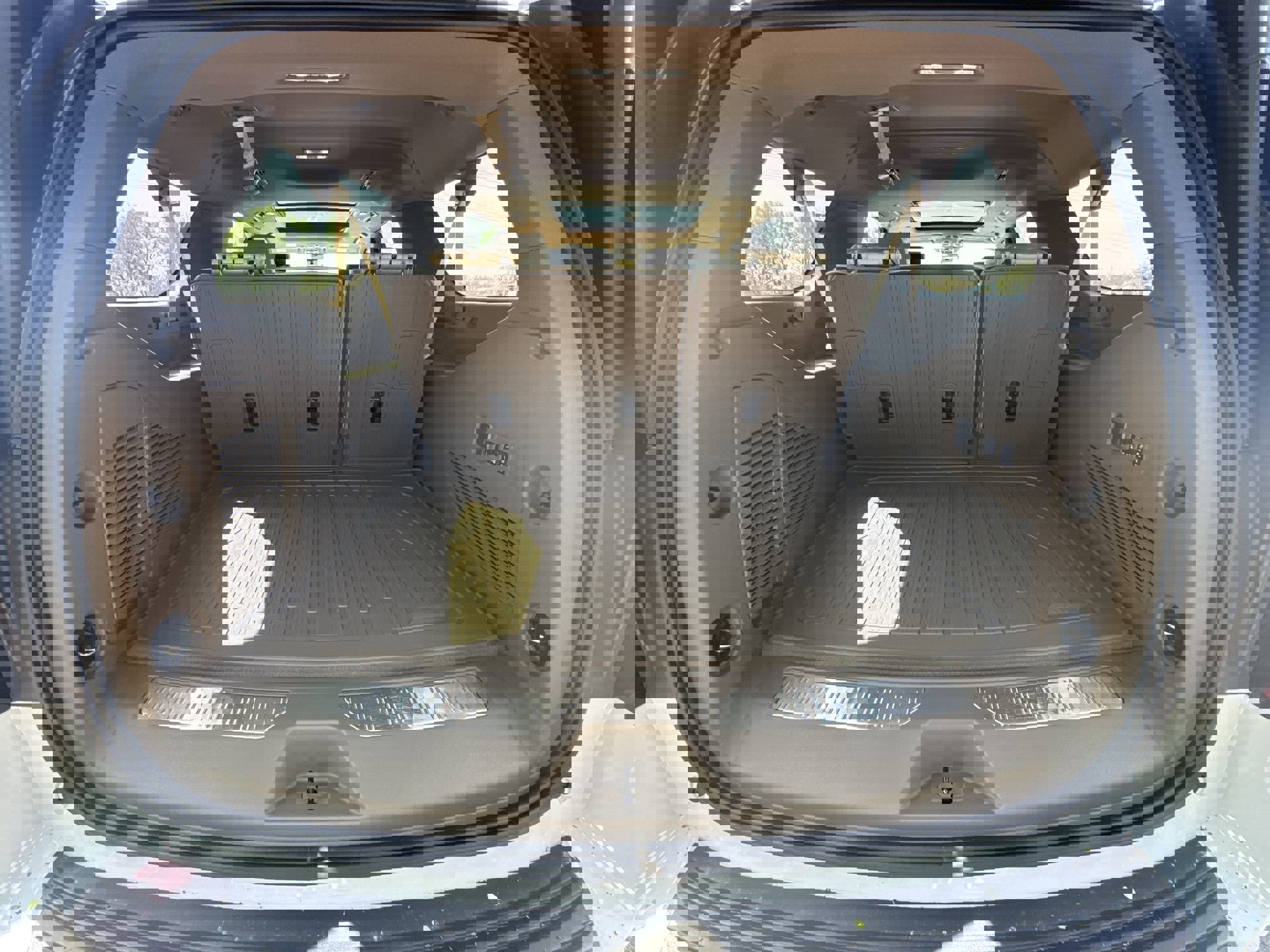 New 2026 GMC Yukon XL Denali w/ Denali Reserve Package AWD/4WD image 21