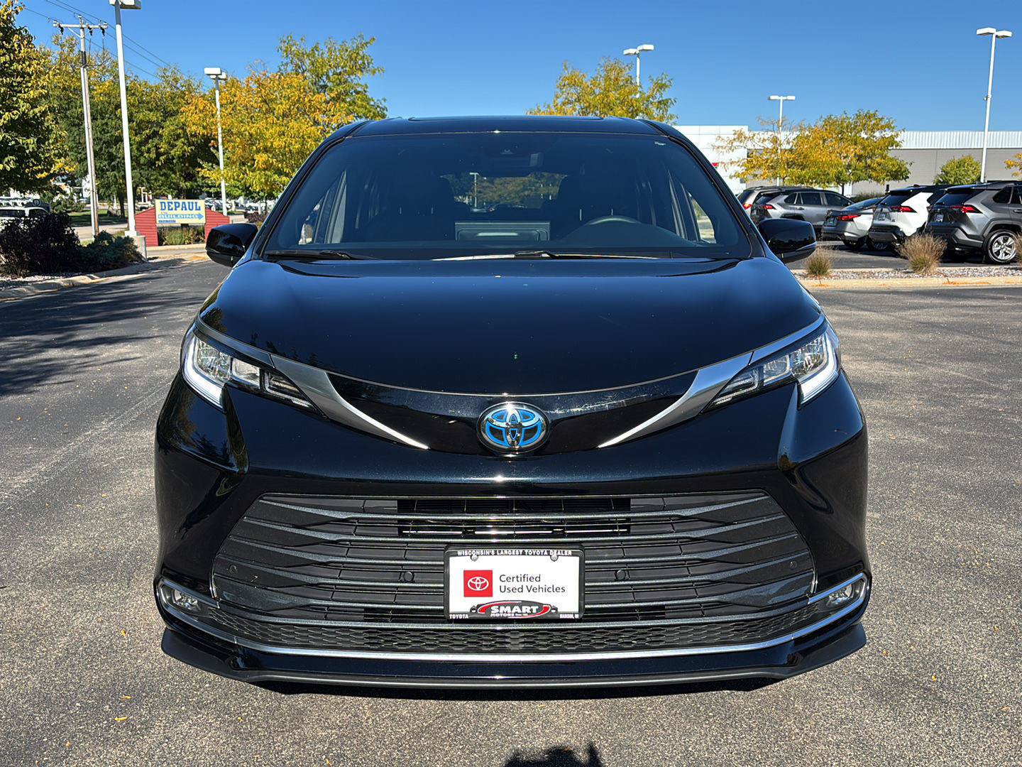 Used 2025 Toyota Sienna Limited AWD/4WD image 6