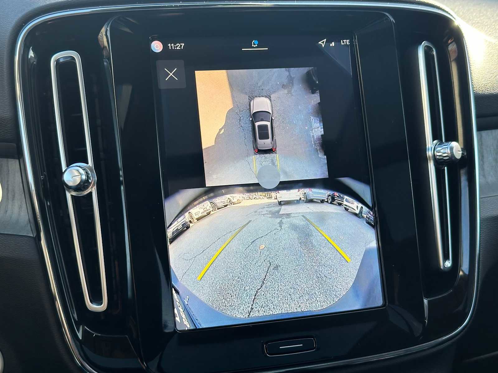 New 2026 Volvo XC40 B5 Ultra w/ Protection Package Premier image 26