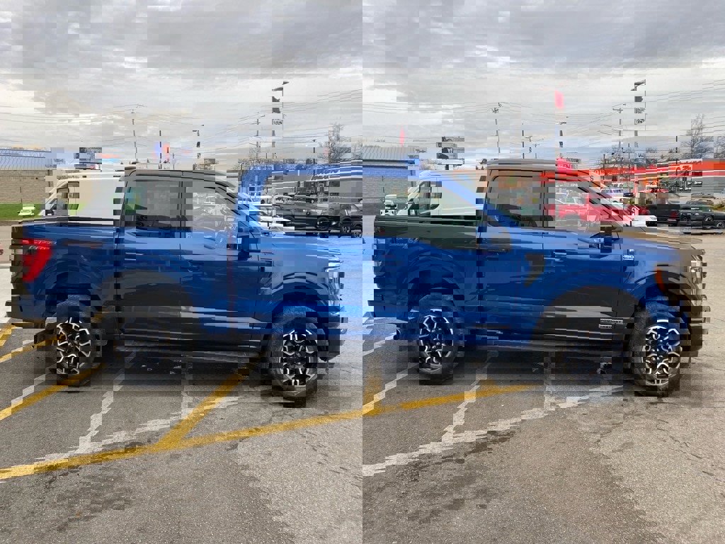 Used 2022 Ford F150 Lariat w/ Equipment Group 502A High image 6