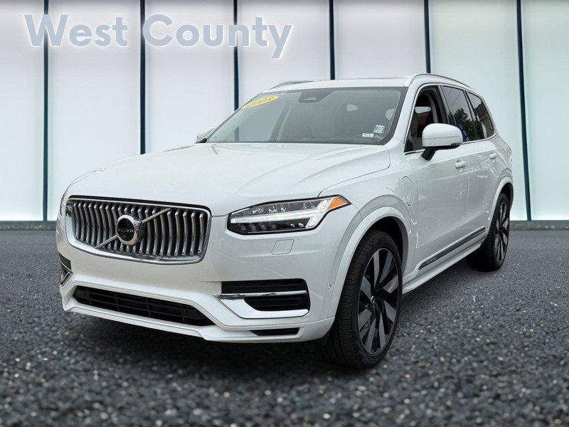 Certified 2023 Volvo XC90 T8 Ultimate w/ Protection Package Premier image 9