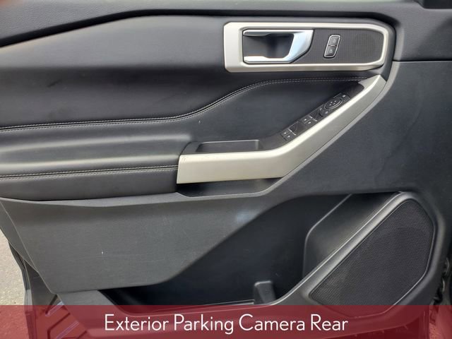 Used 2021 Ford Explorer XLT w/ Equipment Group 202A image 12