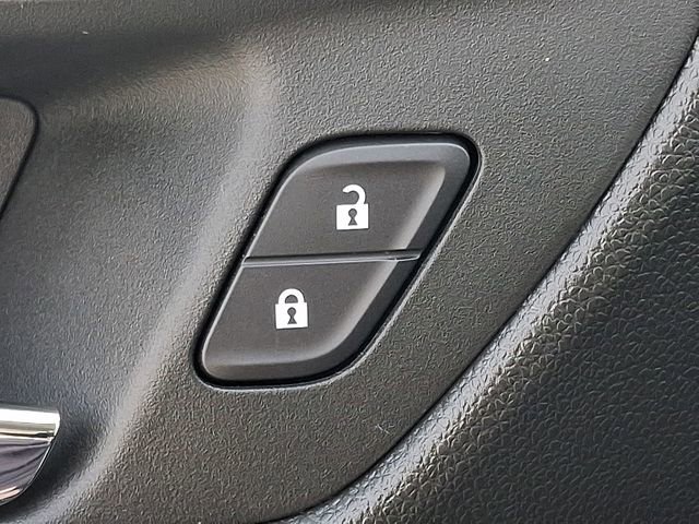 Used 2025 Chevrolet Trax LS FWD image 26