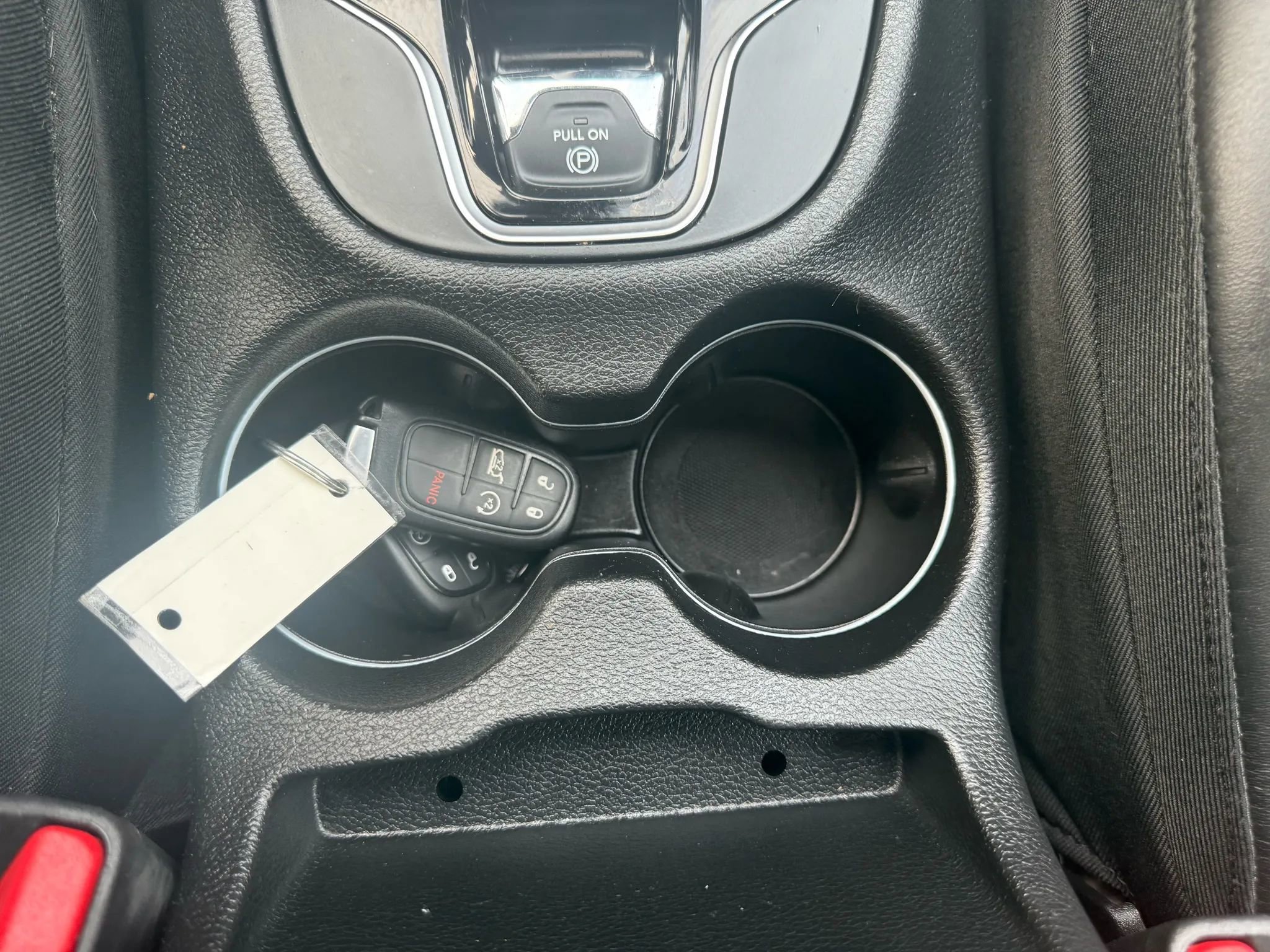 Used 2019 Jeep Cherokee Overland w/ Technology Group image 23