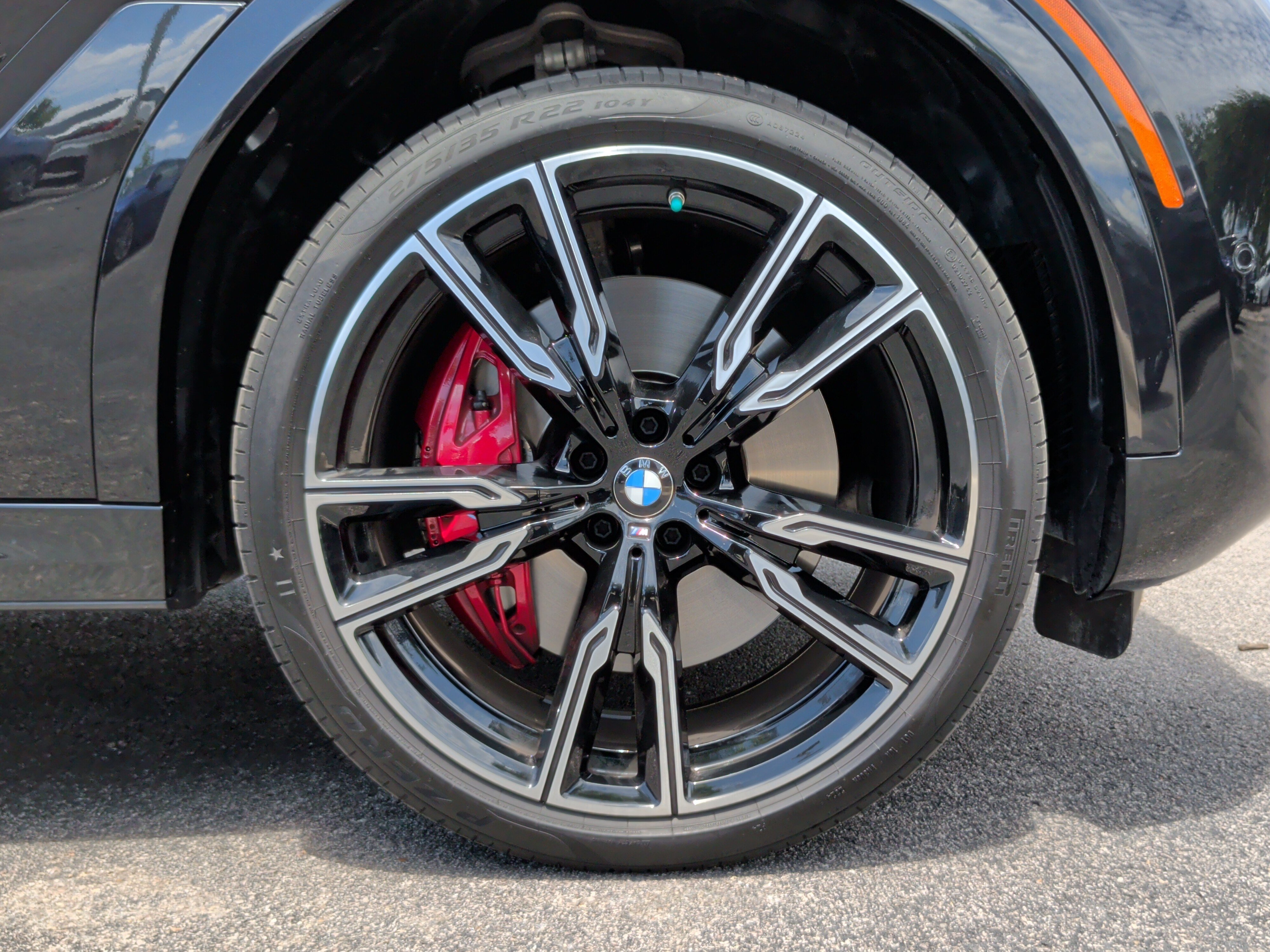Used 2025 BMW X6 M60i AWD/4WD image 15
