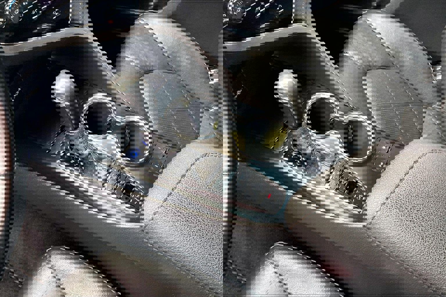 Used 2018 Toyota Camry XLE image 16