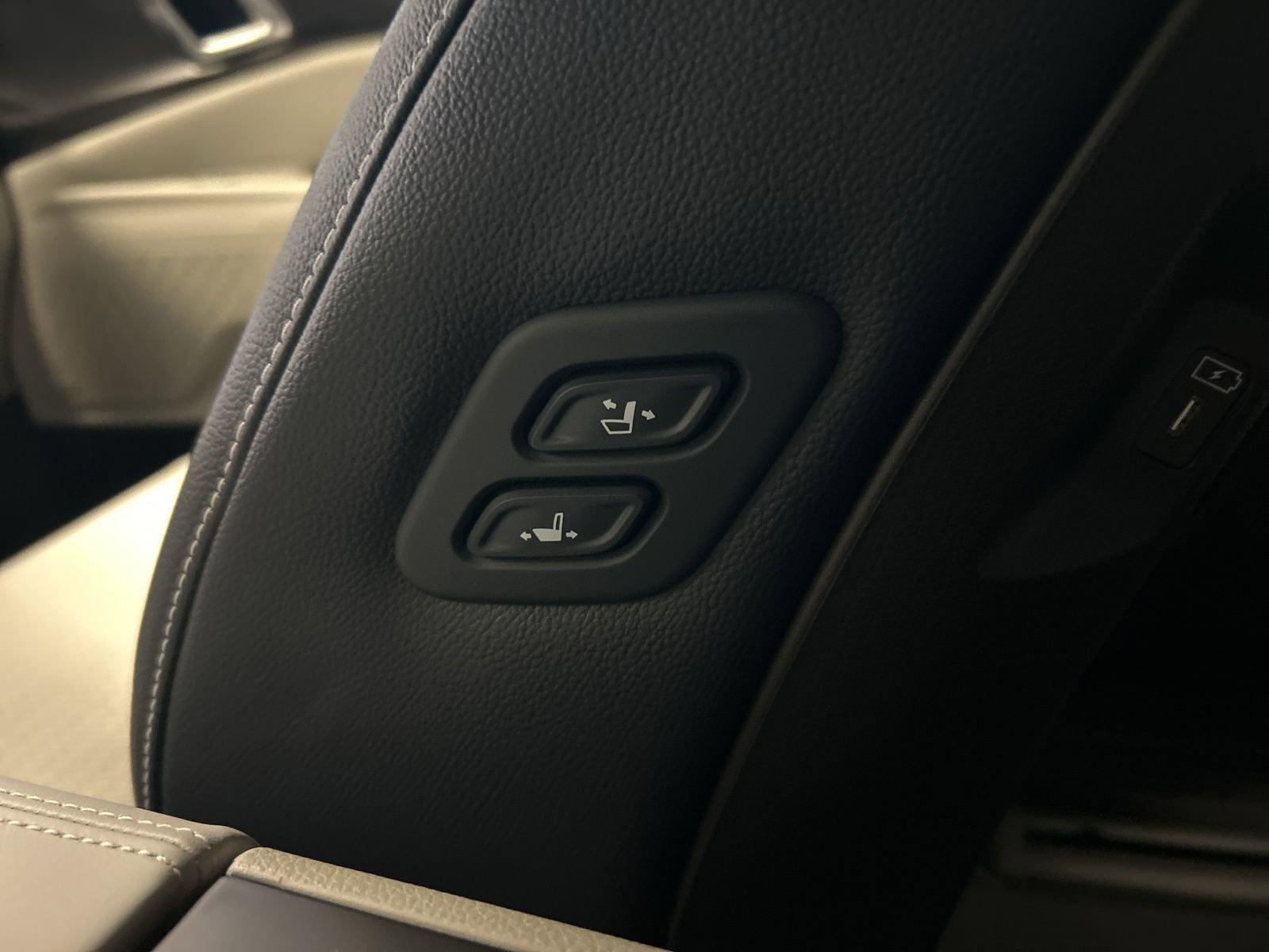 New 2026 Kia Carnival SX Prestige FWD image 16