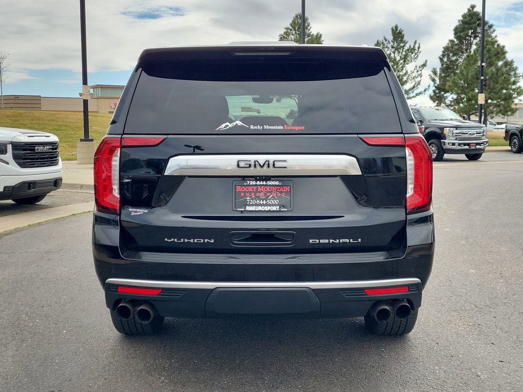 Used 2021 GMC Yukon Denali w/ Denali Premium Package AWD/4WD image 5