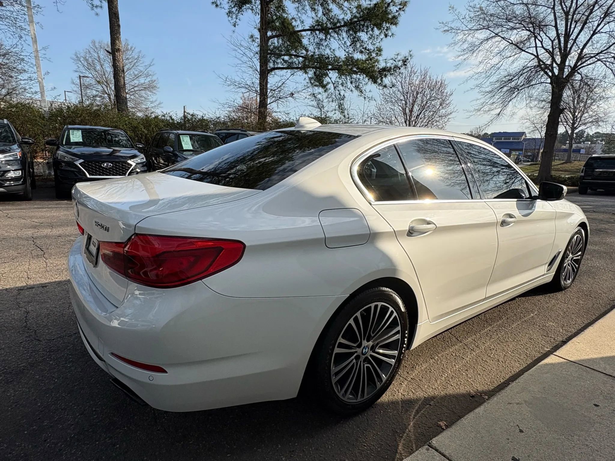 Used 2019 BMW 540i xDrive AWD/4WD image 5